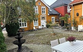 Tollgaarden Gjestegaard